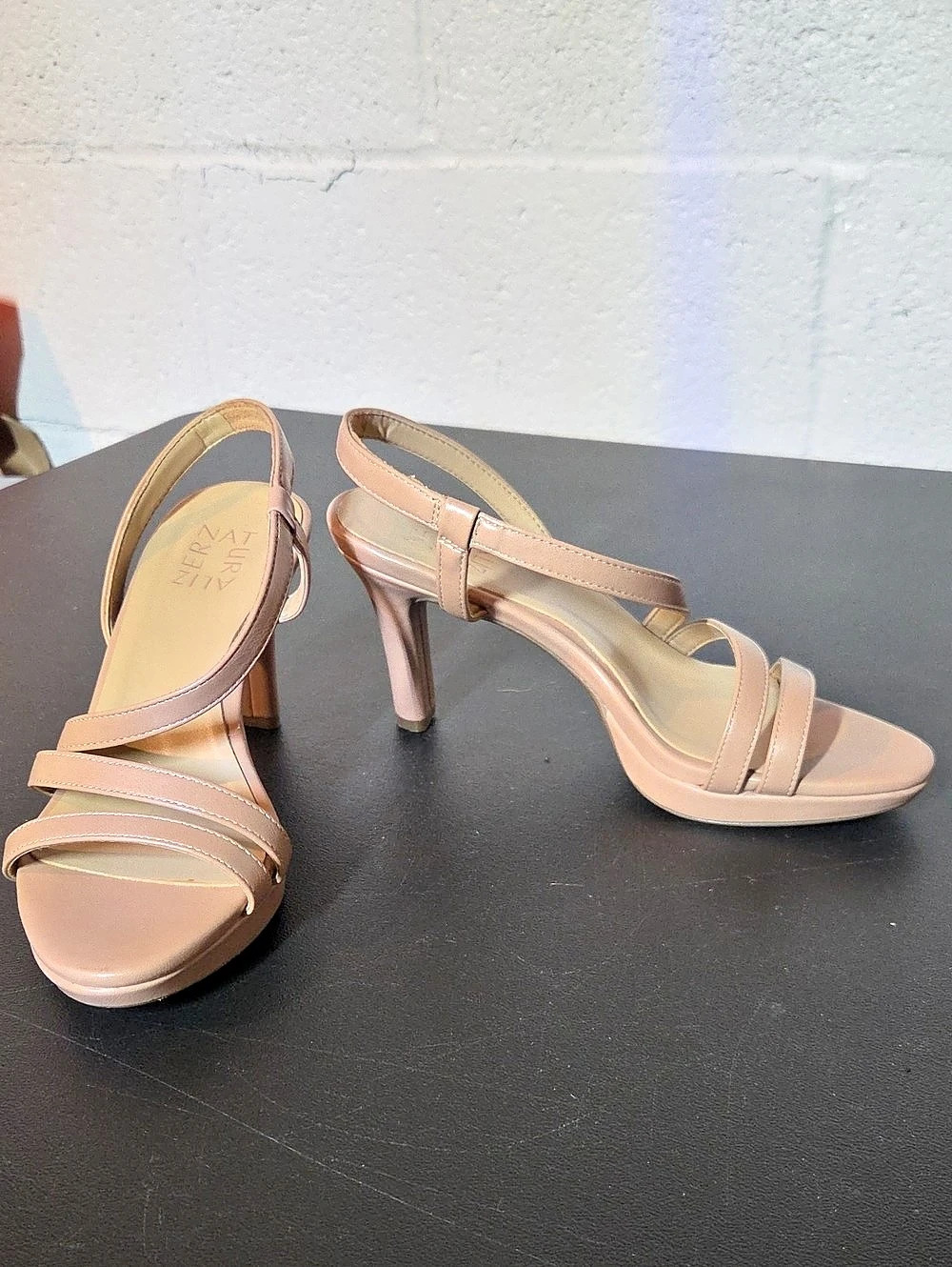 Naturalizer Strappy Heels in Pink US 7.5